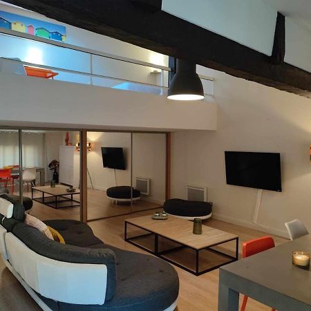 Charme De Victor Conciergeriedamecarcas Apartment การ์กาซอน ภายนอก รูปภาพ